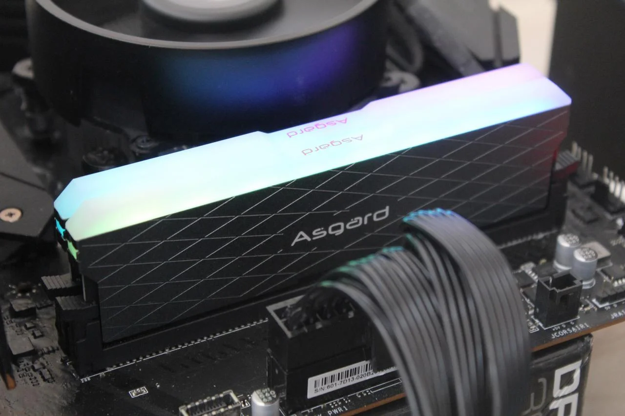 kit de 256 GB é vendido por valor superior ao de uma RTX 5090 na China