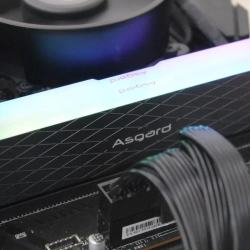 kit de 256 GB é vendido por valor superior ao de uma RTX 5090 na China