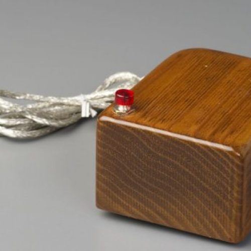 O primeiro mouse do mundo era feito de madeira: você sabia disso?